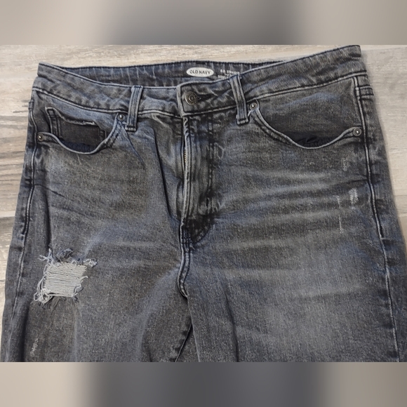Old Navy OG Straight High-Rise Jeans - Picture 2 of 9